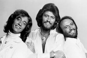 Barry Gibb (BeeGees) (Falsetto) AI voice text to speech and AI music cover generator